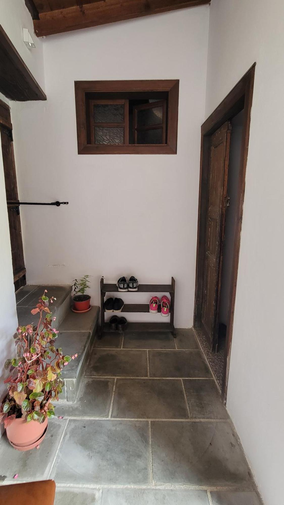 Guest House Mangalem Berat Eksteriør billede