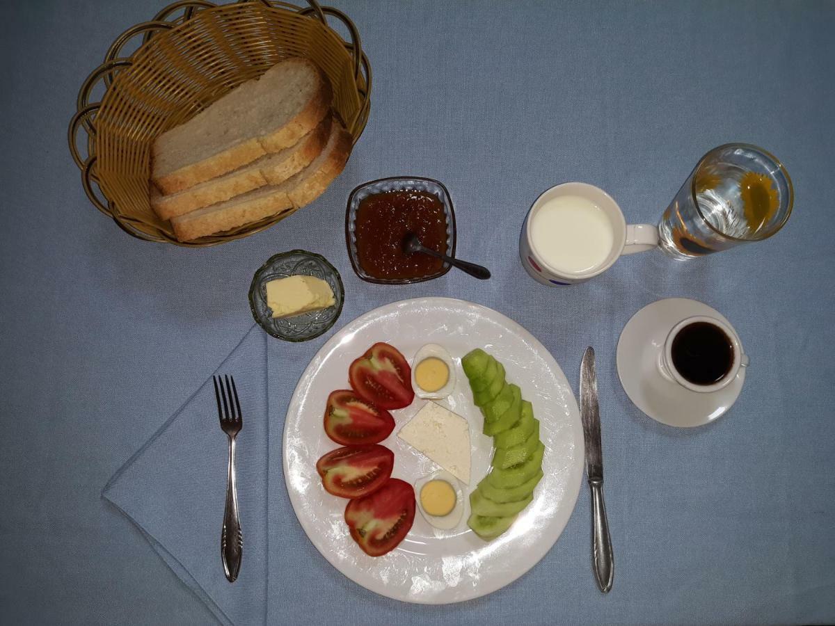 Guest House Mangalem Berat Eksteriør billede
